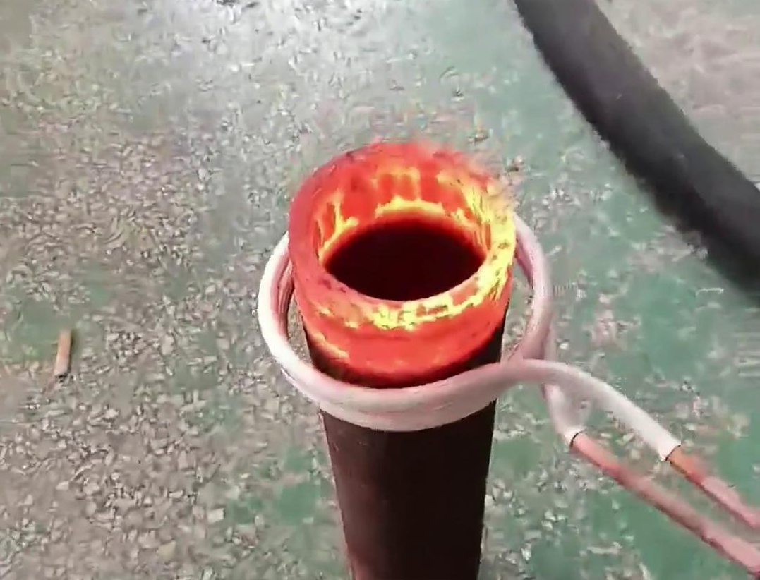 手持式高頻加熱機(jī)，輕便靈活，操作簡便